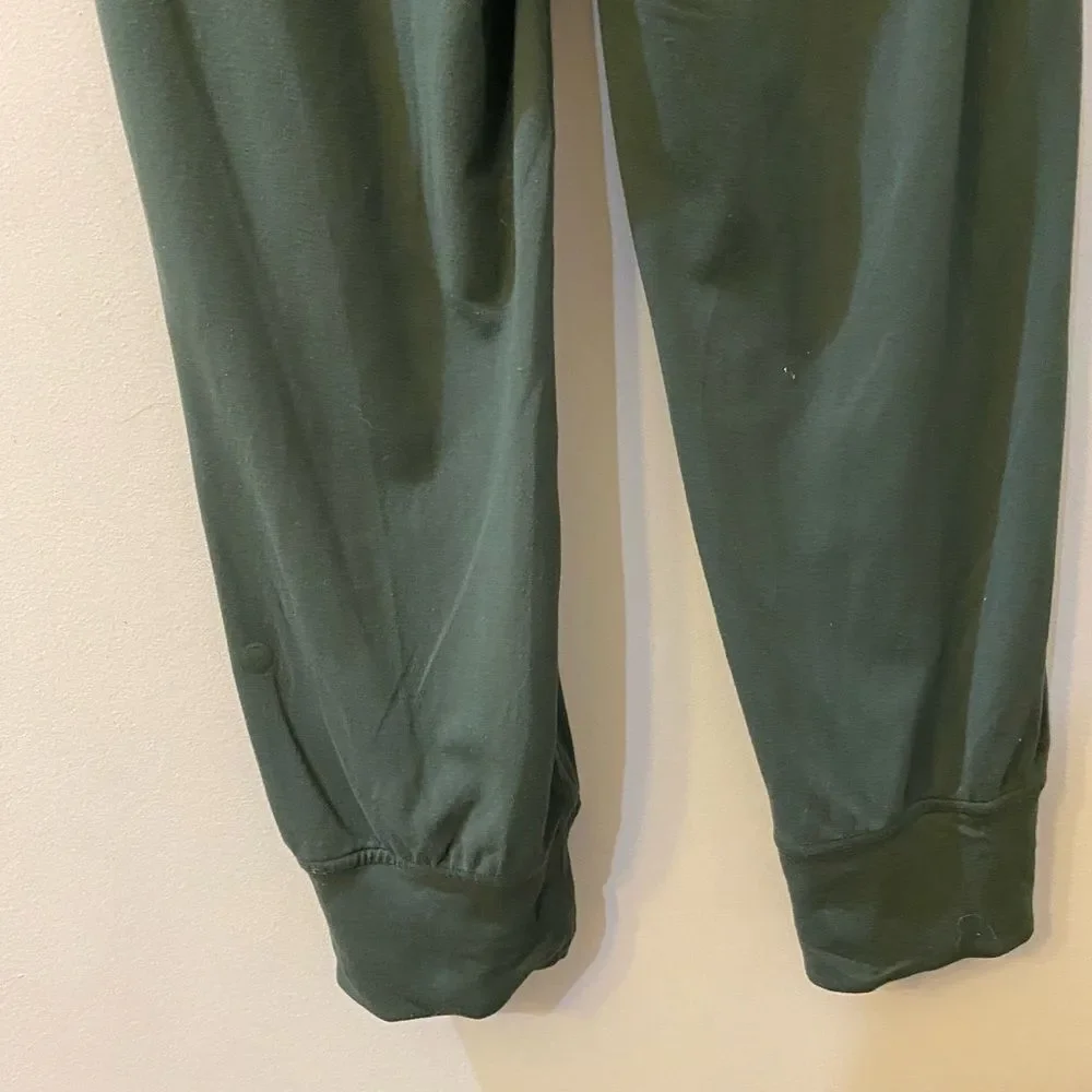 lululemon athletica sleek dark